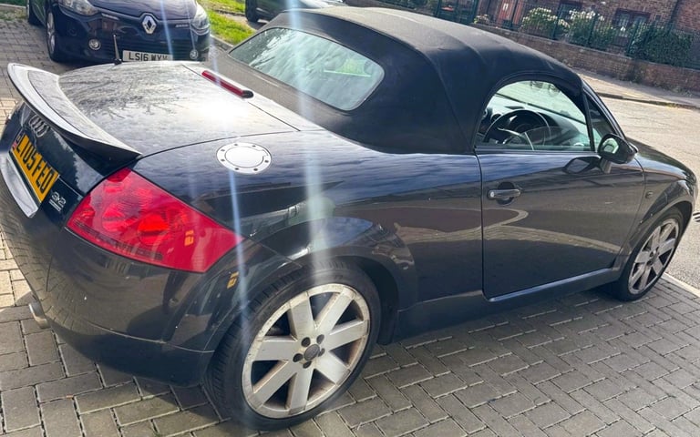 Audi, TT, Convertible, 2005, Semi-Auto, 3189 (cc), 2 doors