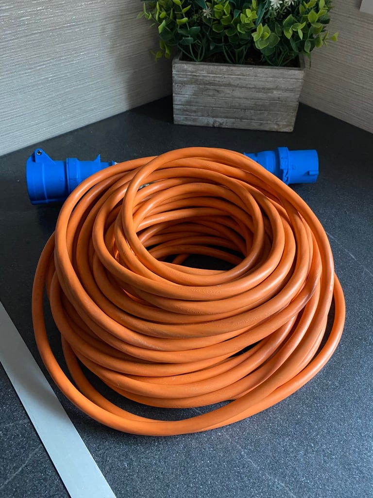 image for Electric hook up cable