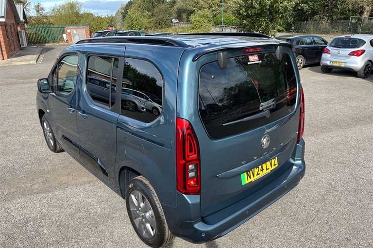 2024 Vauxhall Combo Life Electric 50kWh Ultimate MPV 5dr Electric Auto (7.4kW Charger) (136 ps) M...