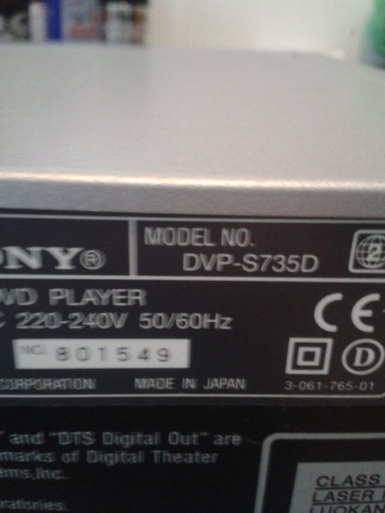 Sony DVPS735D DVD Player and Remote