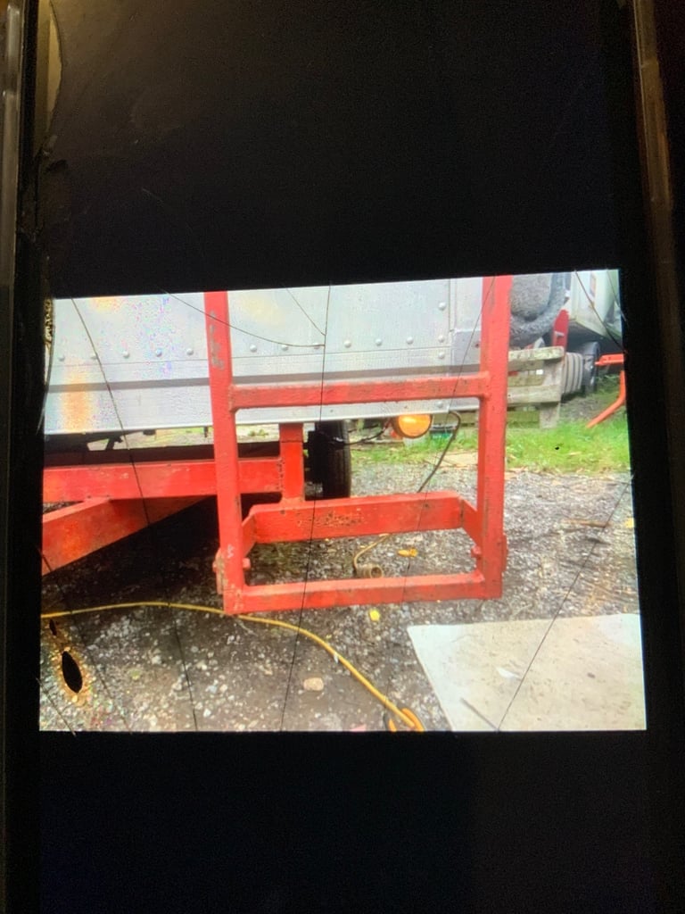 Box trailer 