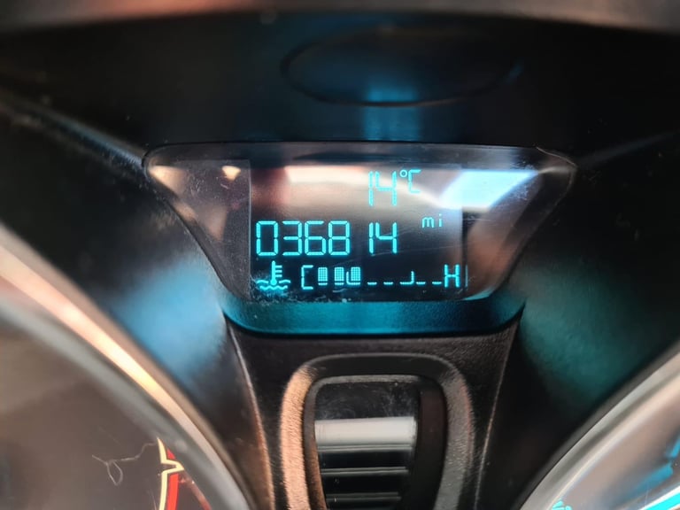 2014 Ford Fiesta 1.0 100ps EcoBoost s/s Zetec, ONLY 36,807 MILES