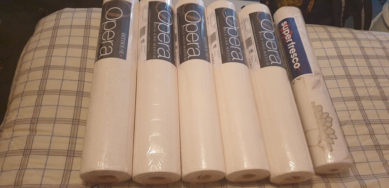 image for 6 ROLLS OF WALLPAPER 