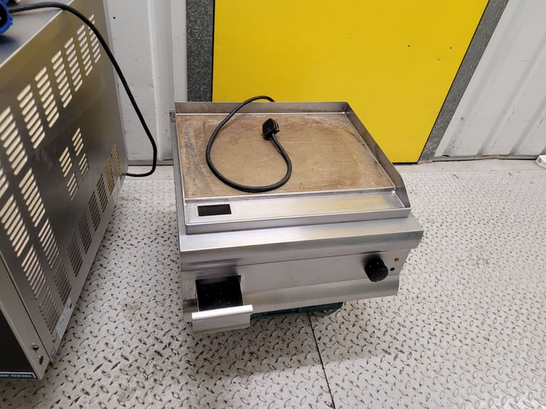 Commercial Lincat Silverlink 600 GS6 Electric Countertop Steel Plate Griddle