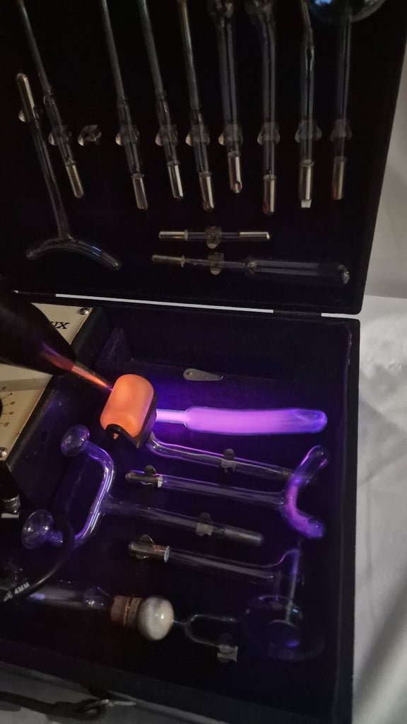 Restored Helio Lux Violet Ray,  Tesla Healing Device