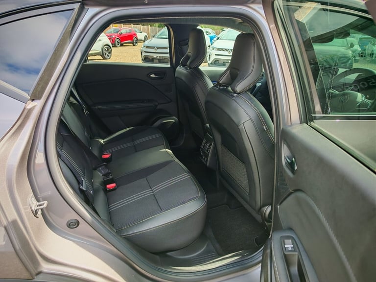 2023 Renault Captur 1.6 E-Tech full hybrid 145 Engineered 5dr Auto Hatchback Hybrid Automatic