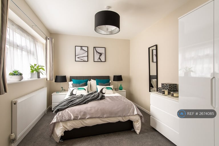 1 bedroom in Bycliffe Terrace, Gravesend, DA11 (#2674085)