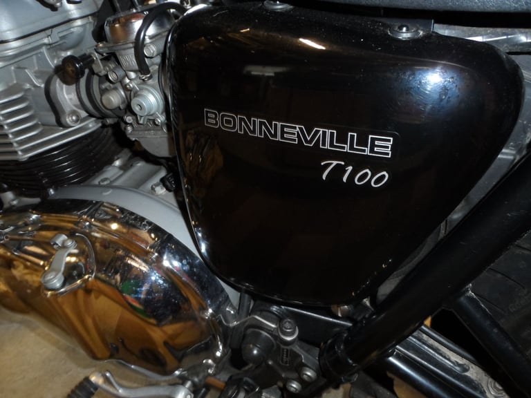 Triumph, BONNEVILLE, 2006, 865 (cc)