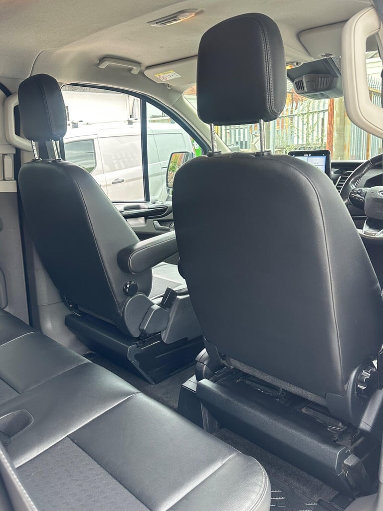 2019 Ford Transit Custom 2.0 TDCi 170ps Low Roof D/Cab Sport Van Auto PANEL VAN DIESEL Automatic