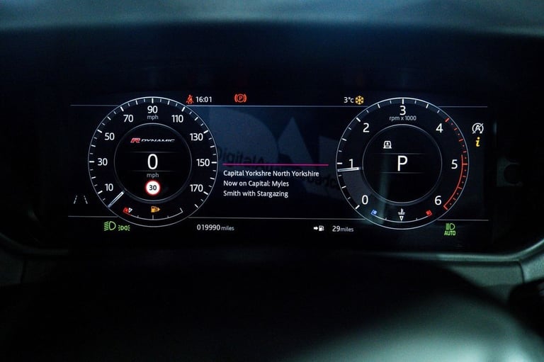 2019 Land Rover Range Rover Velar 3.0 D300 R-Dynamic HSE SUV 5dr Diesel Auto 4WD Euro 6 (s/s) (30...