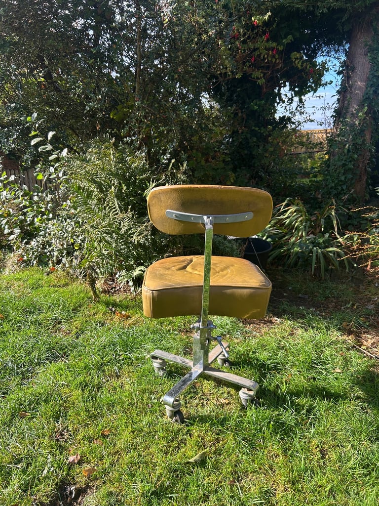 Desk chair vintage 