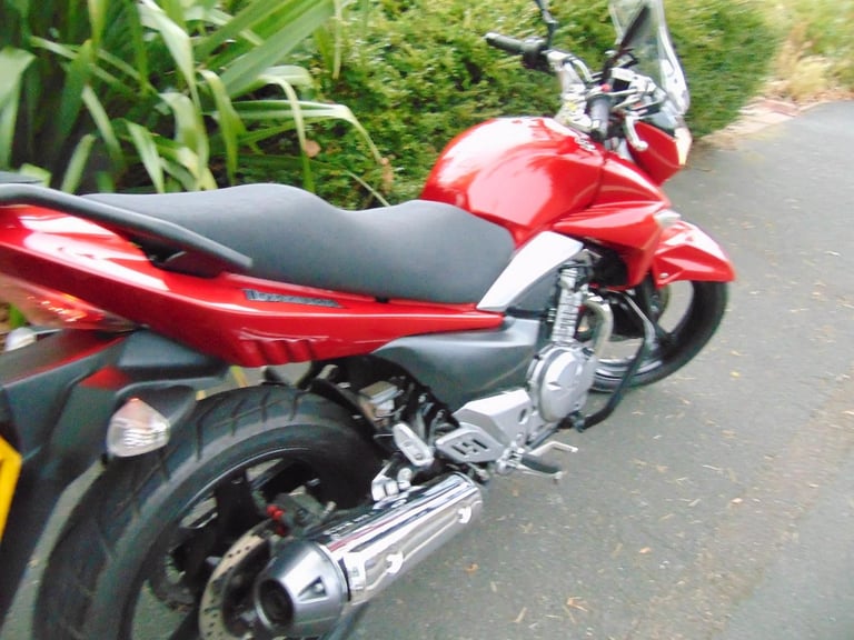 Suzuki GW250L3 Inazuma lightweight 250 naked beginner friendly learner commuter 