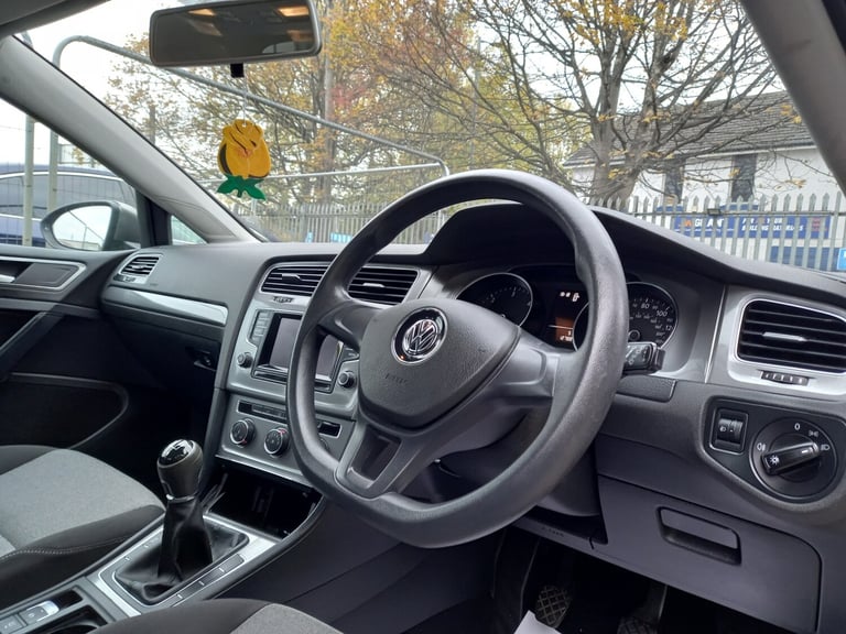 2015 Volkswagen Golf 1.6 TDI 105 S 5dr HATCHBACK Diesel Manual