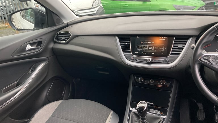 2022 Vauxhall Grandland X 1.2 Turbo Griffin Edition 5dr HATCHBACK PETROL Manual