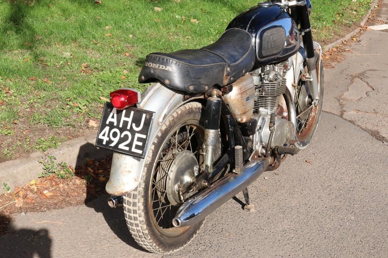 Honda CB450 CB 450 Blackbomber 1967 UK bike, winter restoration project.