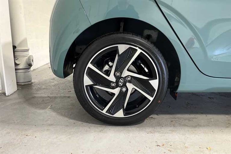 2025 Hyundai i10 1.2 Premium Hatchback 5dr Petrol Auto Euro 6 (s/s) (79 ps) Hatchback Petrol Auto...