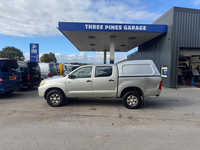 Toyota HiLux D/Cab Pick Up Truck D-4D 2.5120ps Manual Good Condition No Vat