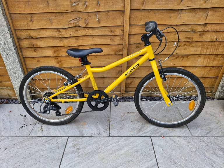 Childs Bike Age 4-8