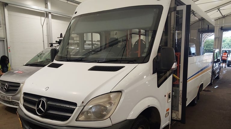 2007 Mercedes-Benz Sprinter 515CDI MWB C/C Chassis Cab Diesel Manual