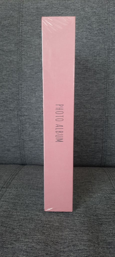 Floral Photo Album, 5x7in Prints, 200 Pockets, Flowers Hardcover, 28x20.5cm. Brand New. RRP £22!