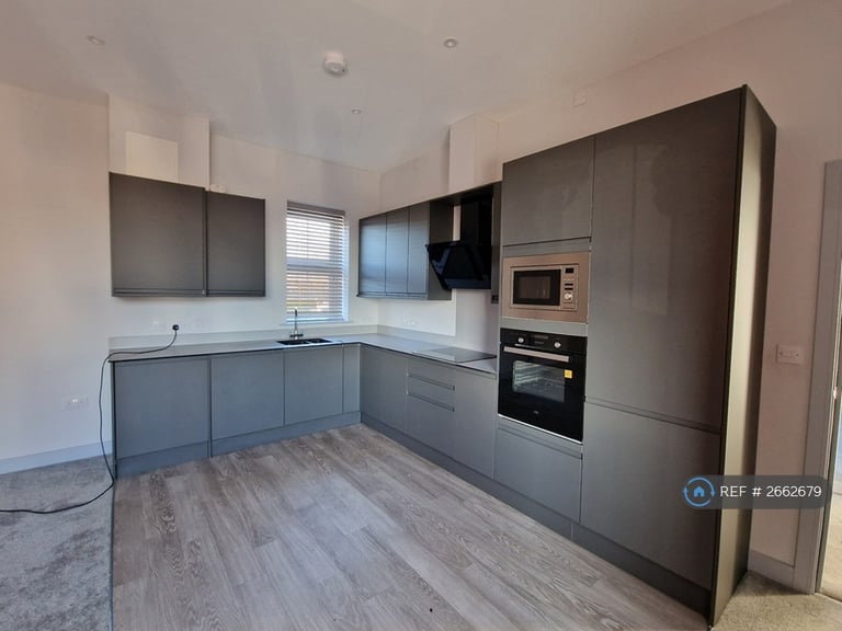 1 bedroom flat in Shrub Hill Road, Worcester, WR4 (1 bed) (#2662679)