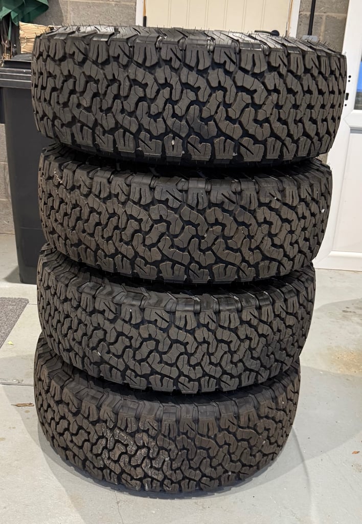 4 x BF Goodrich All-Terrain 17" Wheels Tyres Ford Ranger Raptor 2025 Nearly New