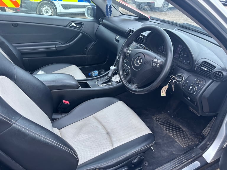 2007 Mercedes-Benz C-Class C220 CDI SE 3dr Auto COUPE Diesel Automatic - Image 12