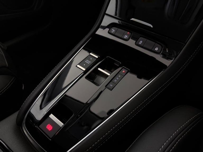 2024 Vauxhall Grandland 1.2 Turbo Ultimate 5dr Auto HATCHBACK PETROL Automatic