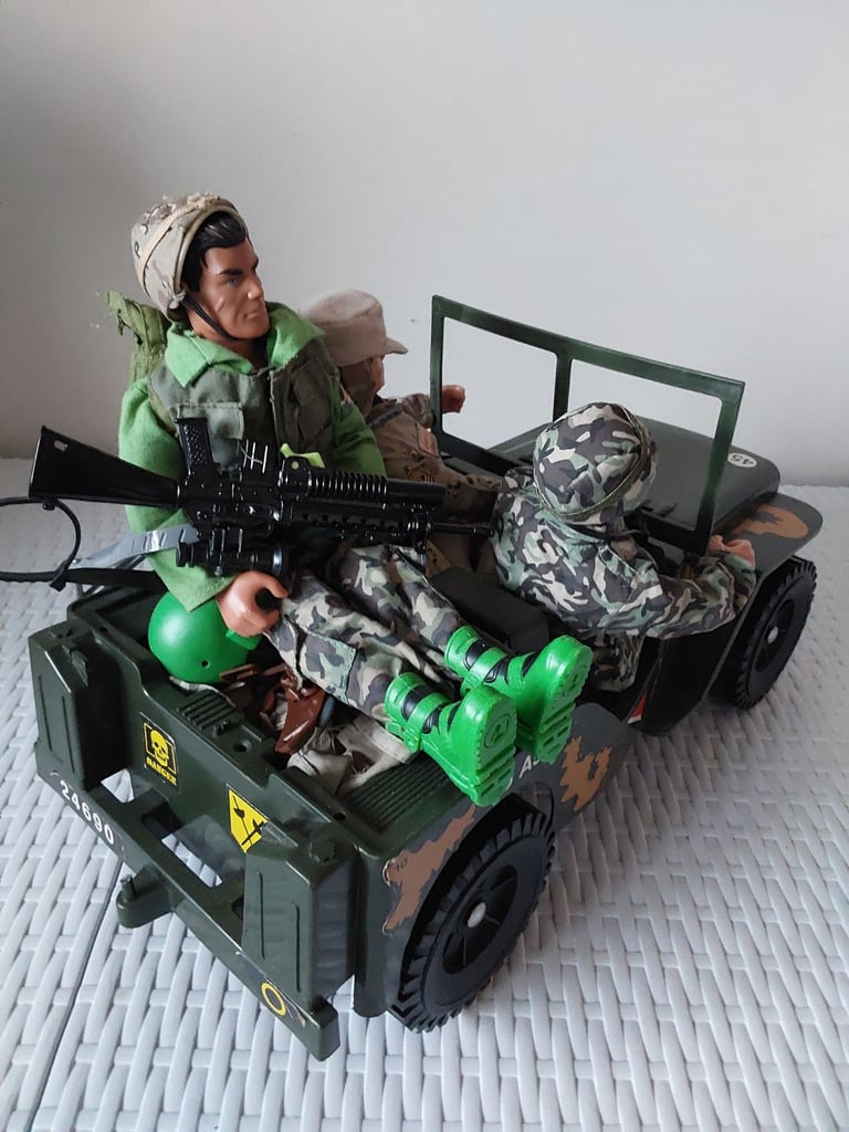 Action Man Army Buggy with 3 Action Man Dolls - Used