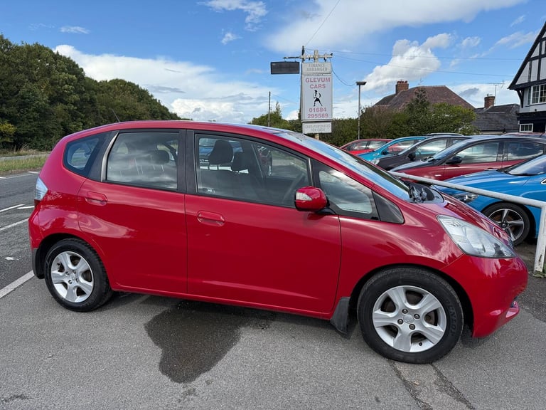 HONDA JAZZ 1.4 i-VTEC ES Red Manual Petrol 2009