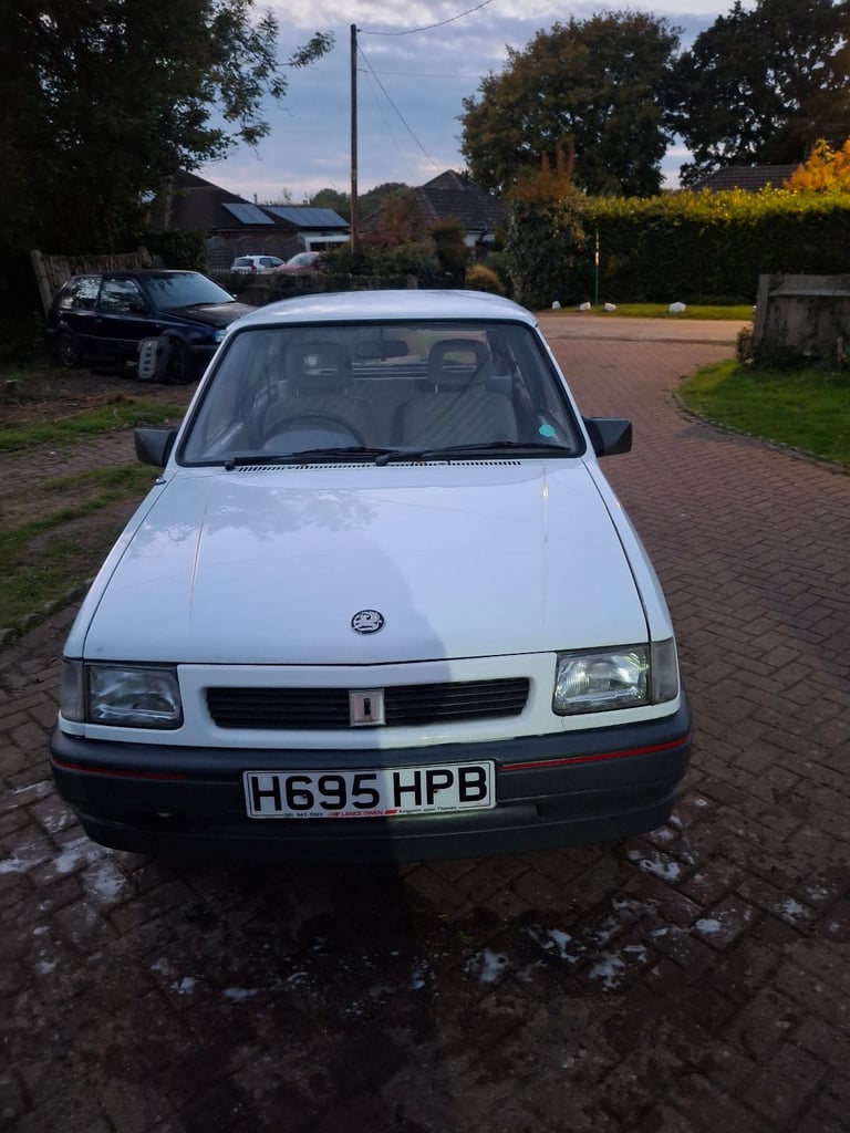 Vauxhall, NOVA, Hatchback, 1990, Manual, 1196 (cc), 3 doors