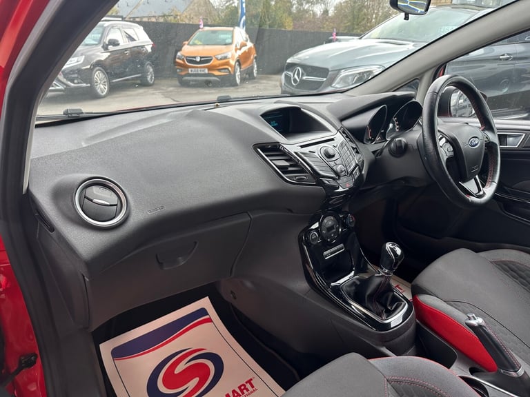 2014 Ford Fiesta 1.0 EcoBoost 140 Zetec S Red 3dr HATCHBACK Petrol Manual