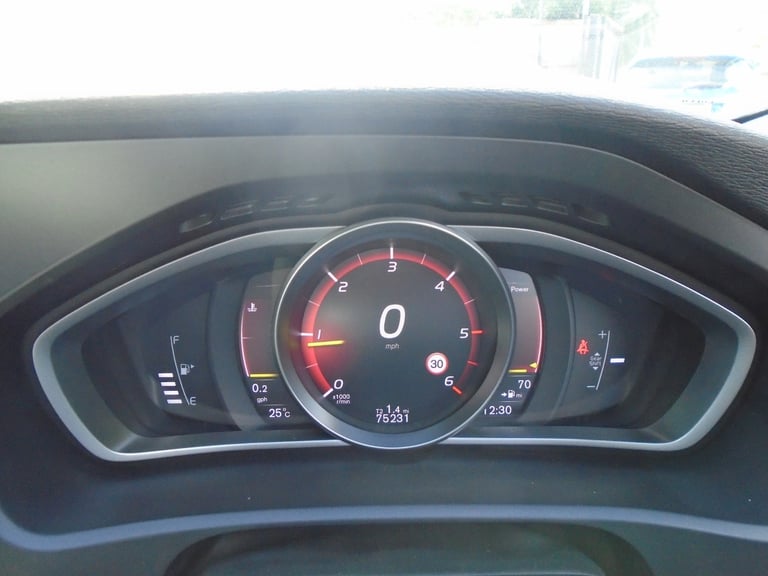 2016 Volvo V40 D4 [190] R DESIGN 5dr HATCHBACK Diesel Manual