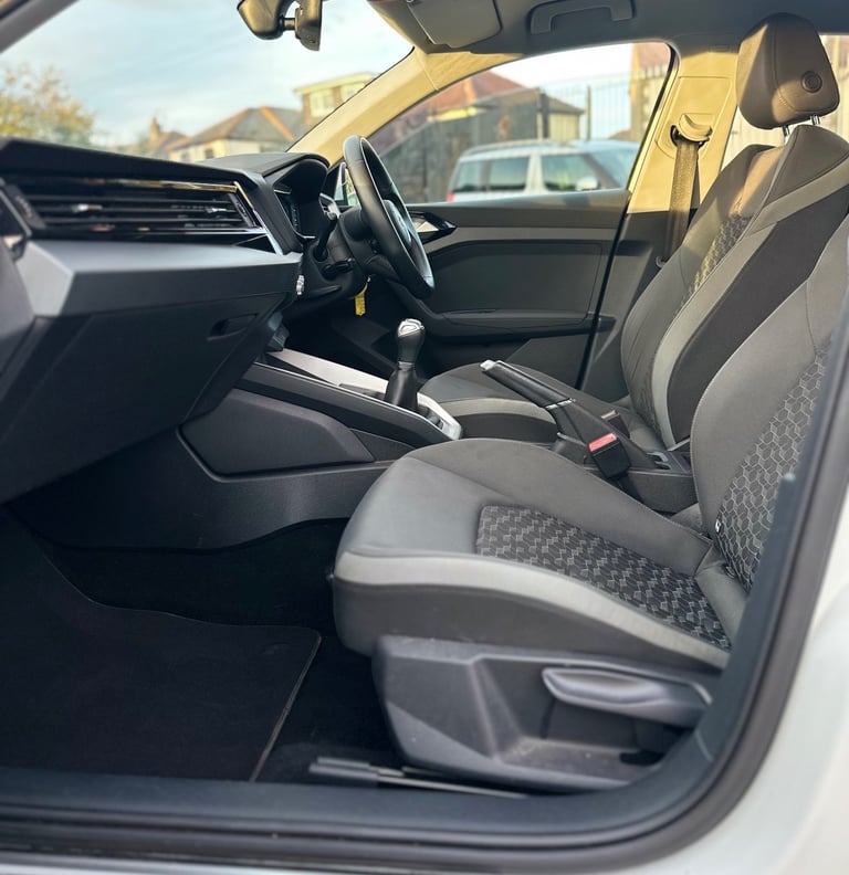 Audi, A1, Hatchback, 2019, Manual, 1498 (cc), 5 doors