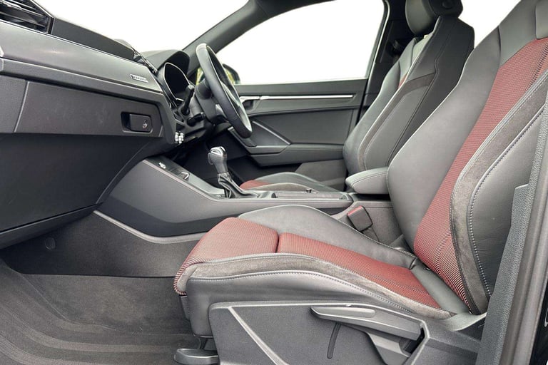 2022 Audi Q3 40 TFSI Quattro S Line 5dr S Tronic SUV Petrol Automatic