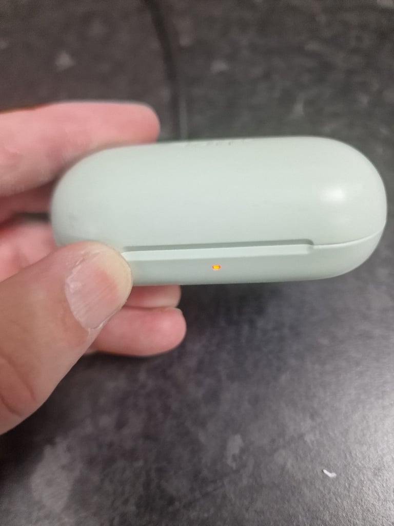image for sony YY2968 charging case only 