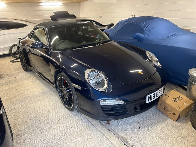 CAR STORAGE FOR PRESTIGE, SPORT & CLASSIC