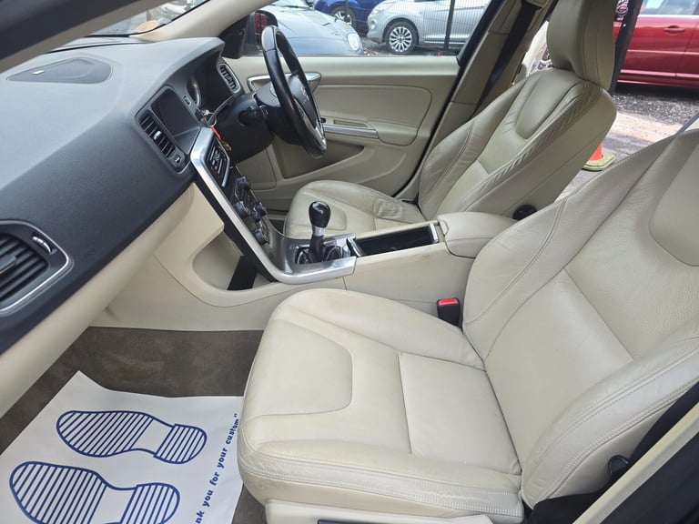 2010 Volvo S60 D5 [205] SE Lux 4dr SALOON Diesel Manual