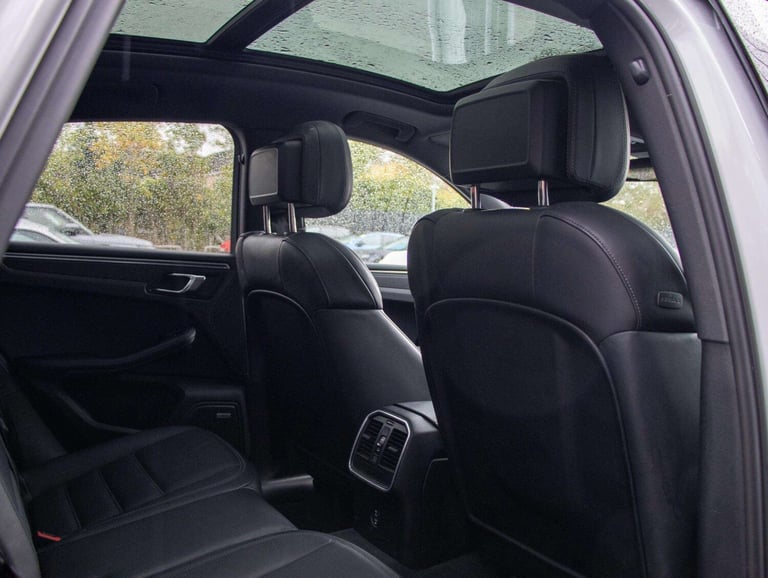 2022 Porsche Macan Estate 5dr PDK SUV Petrol Automatic