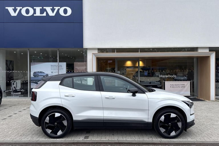 2025 Volvo EX30 Single Motor Extended Range 69kWh Plus SUV 5dr Electric Auto (272 ps) ESTATE Elec...