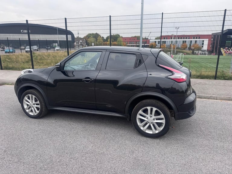 2017 Nissan Juke 1.2 DIG-T N-Connecta Euro 6 (s/s) 5dr HATCHBACK Petrol Manual