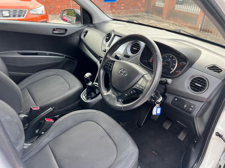 2019 Hyundai i10 1.0 Play 5dr HATCHBACK PETROL Manual