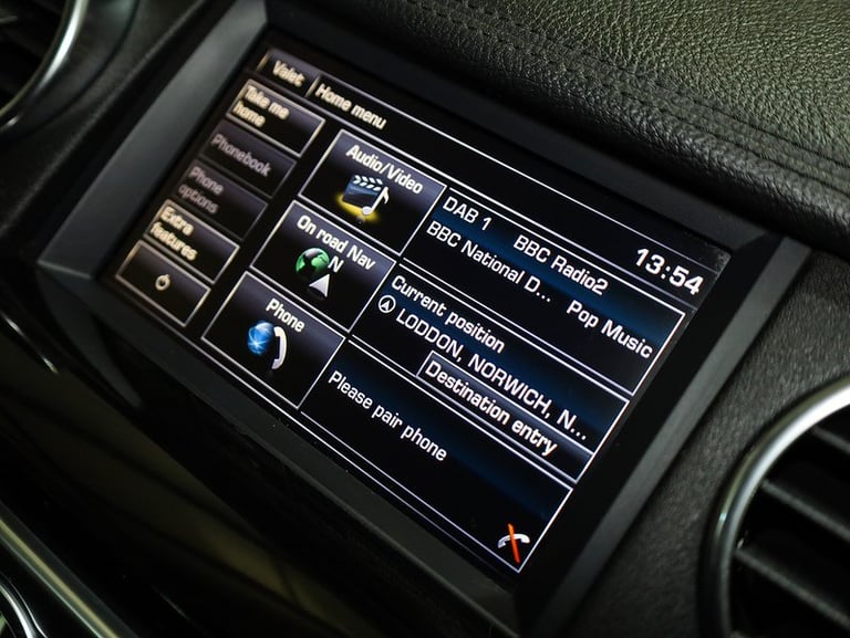 2015 Land Rover Discovery 4 SD V6 HSE SUV Diesel Automatic