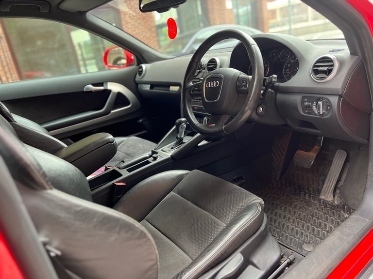 Audi A3 ) 2.0 TFSI S line S Tronic quattro