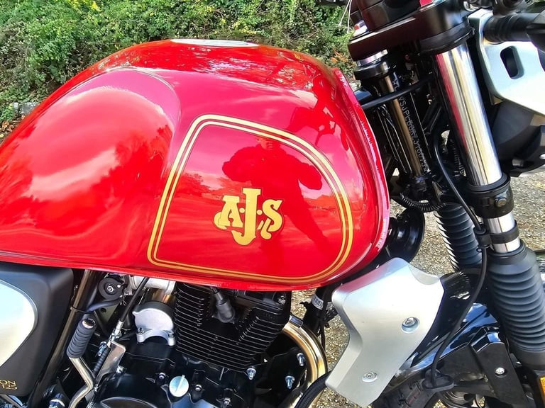 AJS BILSTON 125  2025 Petrol Manual in Red