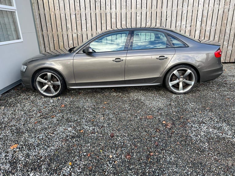 Audi, A4, Saloon, 2013, Manual, 1798 (cc), 4 doors