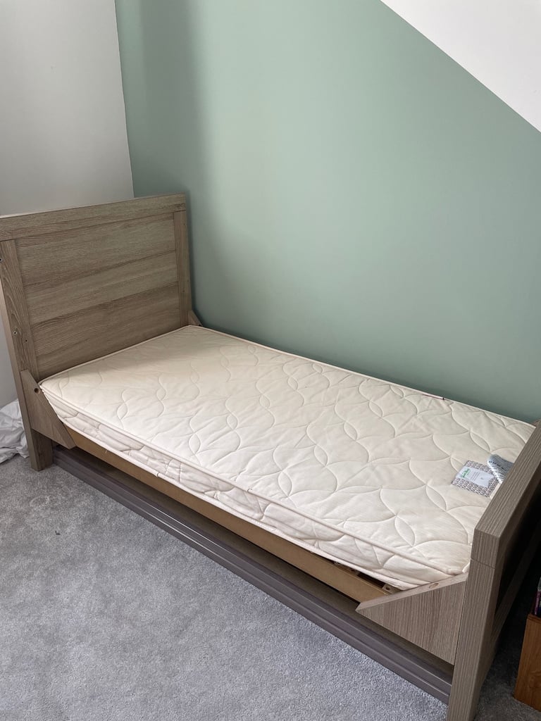 image for Tutti Bambini Modena Cotbed & Mattress