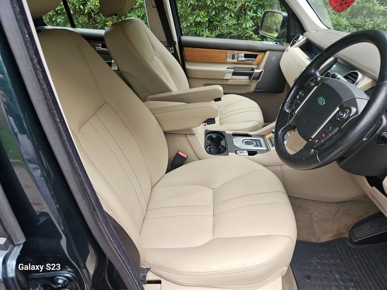 2013 Land Rover Discovery 3.0 SDV6 255 XS 5dr Auto ESTATE DIESEL Automatic