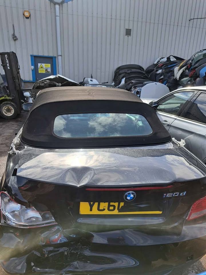 BMW 120D MSPORT LCI E88 DISMANTLING PARTS BONNET LIGHT BUMPER WING DOOR MIRROR ROOF PUMP