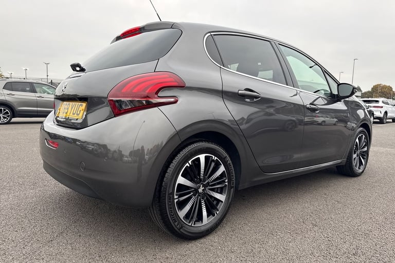 2019 Peugeot 208 1.2 PureTech 82 Tech Edition 5dr [Start Stop] HATCHBACK PETROL Manual